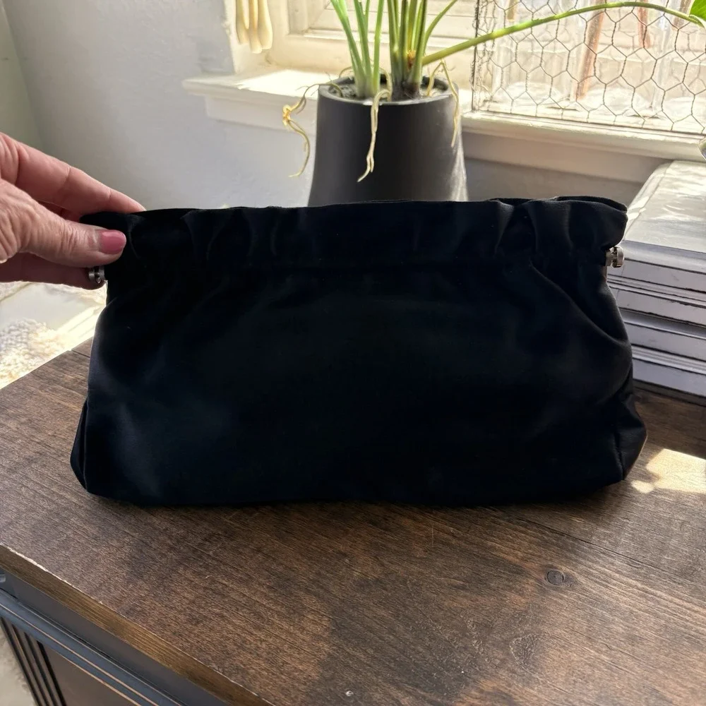 VINTAGE STYLE ANN TAYLOR BLACK GENUINE LEATHER FRAMED HANDBAG PURSE CLUTCH